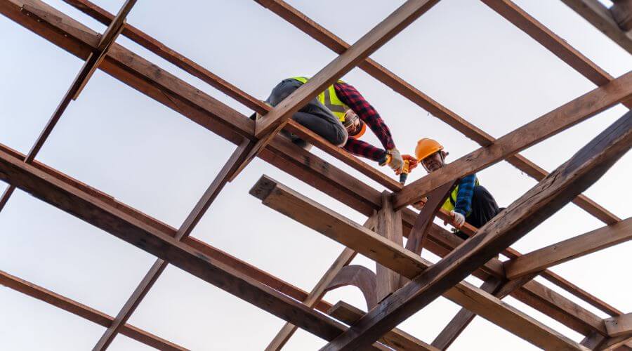 Expert Emergency Roof Repairs services in Galveston, IN